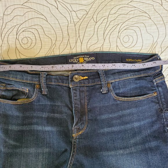 [12/31W] Lucky Brand Jeans Sofia Capri - Picture 9 of 12